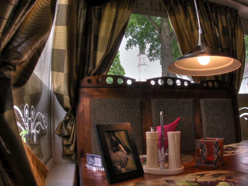 Hotel Krunk Sillamäe Екстериор снимка