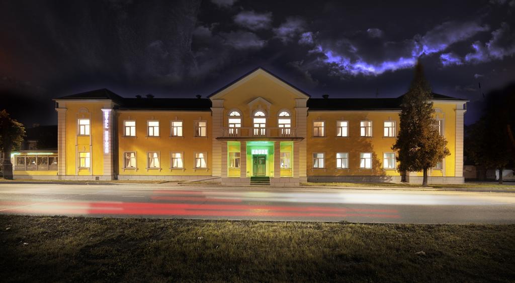 Hotel Krunk Sillamäe Екстериор снимка